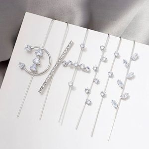 💙 RHINESTONE THREADED EARRINGS 💙